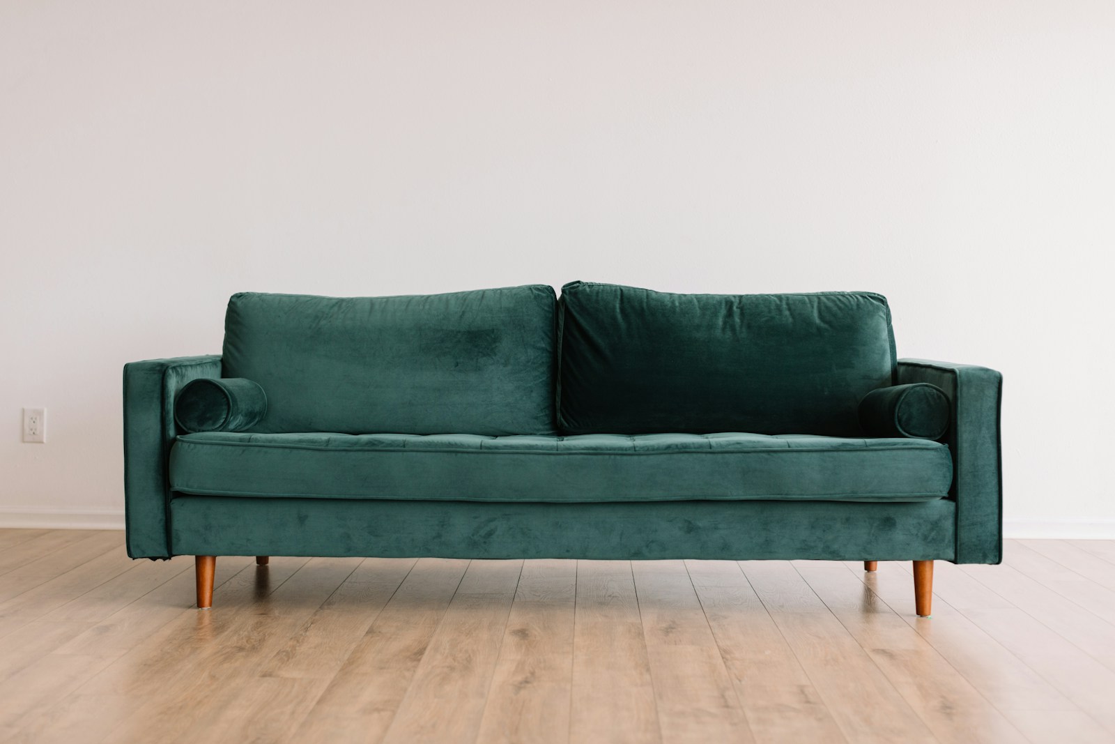 Yunqi Three-Seater Sofa